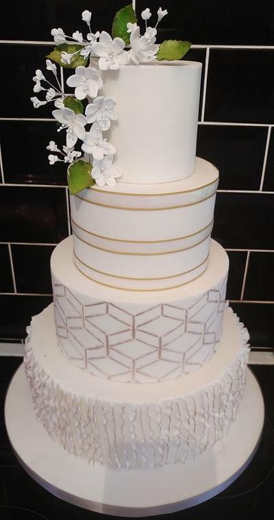 Freesia wedding - Cake by Little Cakes Of Art
