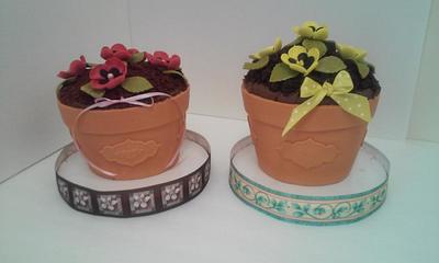 Flower Pot Cake - Cake by Wendy Lynne Begy