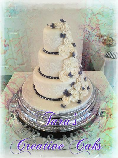 Wedding cake - Cake by Tara Taz 