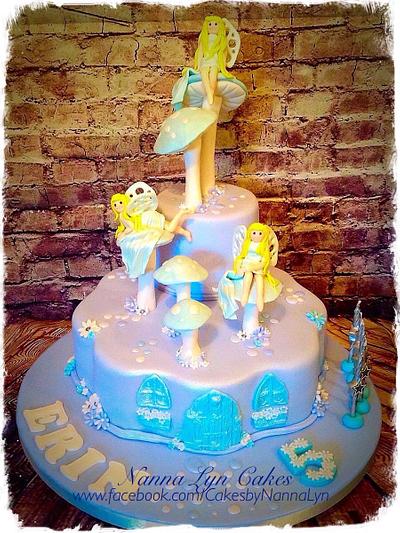Moonlight fairies - Cake by Nanna Lyn Cakes