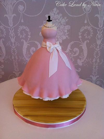 Dress cake - Cake by Nivia