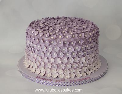 Purple Ombre Flower Power - Cake by Lulubelle's Bakes