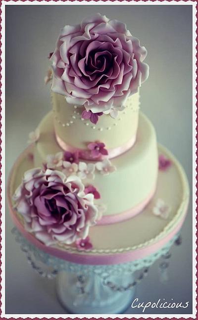 Vintage birthday cake - Cake by Kriti Walia