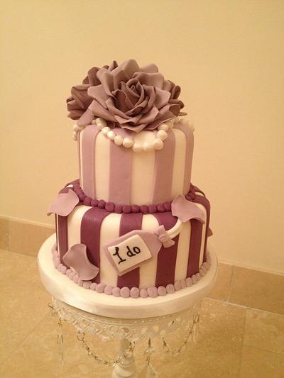 Purple themed wedding cake - Cake by pandorascupcakes