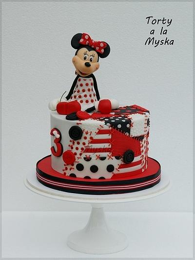 Minnie sews - Cake by Myska
