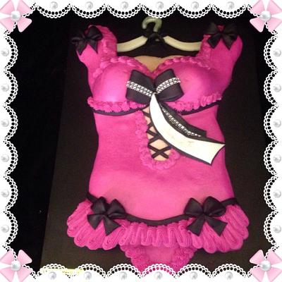 Lingerie Cupcake !!! - Cake by Irene Selby - Austin3DCakes