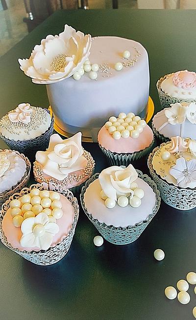 cupcakes - Cake by Nesi Cake