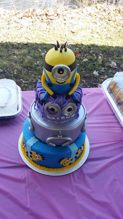 despicable me 2 - Cake by The Divine Goody Shoppe