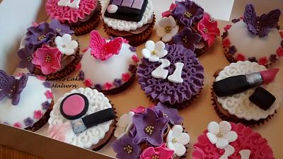 21st Birthday cupcakes - Cake by Kerri's Cakes