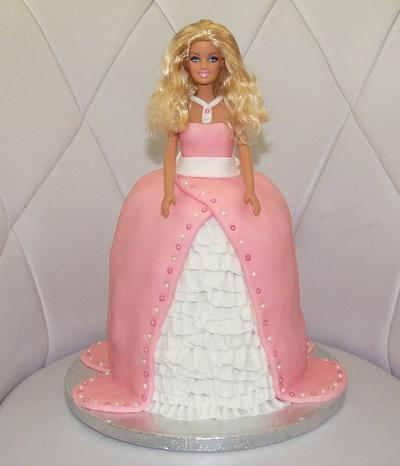 Princess 2 - Cake by Sarah