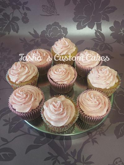 Pink cupcakes - Cake by Tasha's Custom Cakes