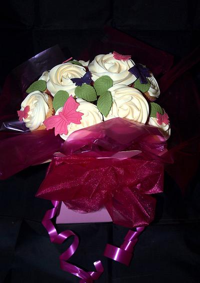 Cupcake bouquet - Cake by Deb-beesdelights