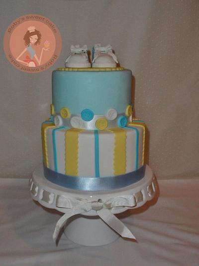 Baby shower converse sneaker topper cake  - Cake by Roby's Sweet Cakes