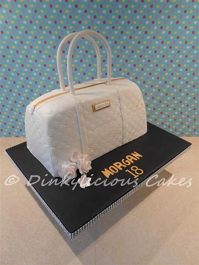 Gucci handbag cake - Cake by Dinkylicious Cakes