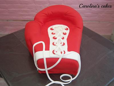 Cake boxing glove ... - Cake by Carolina Campos Oliveira