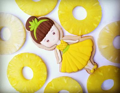 Pineapple girl - Cake by Lara Cakes Boutique