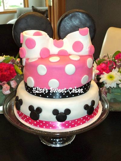 Minnie Mouse Cake! - Cake by Elisa's Sweet Cakes