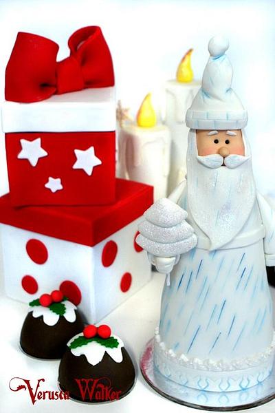 Santa Claus - Mini Christmas Cake  - Cake by Verusca Walker