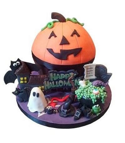 Halloween giant cupcake - Cake by Bezmerelda