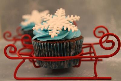 Snowflake cupcakes - Cake by Sarah F