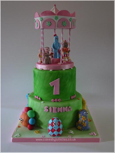 In The Night Garden - Cake by Cakes by Julia Lisa