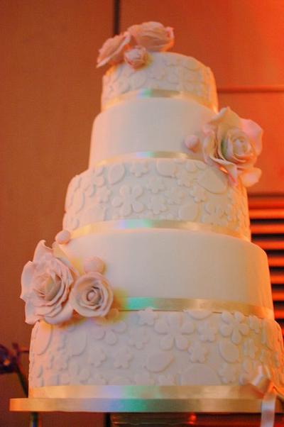 Romantic Textures - Cake by Maribel