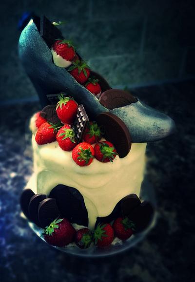 chocolate upon chocolate madness - Cake by Lily-rose cakery