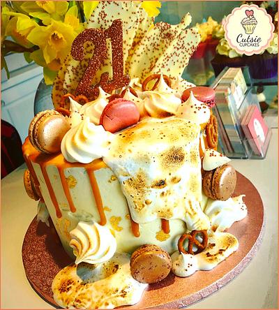 Rose Gold Drip - Cake by Cutsie Cupcakes