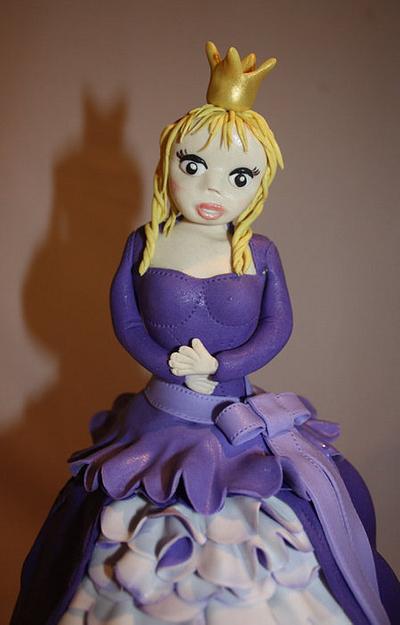 Princess Cake with Gumpaste Doll - Cake by Ciccio 