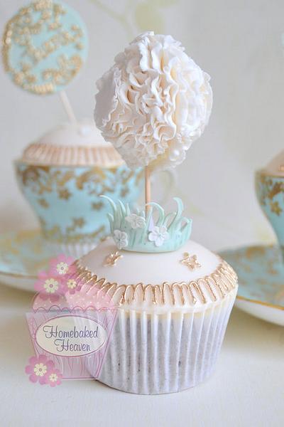 Dandelion clock cupcakes - Cake by Amanda Earl Cake Design