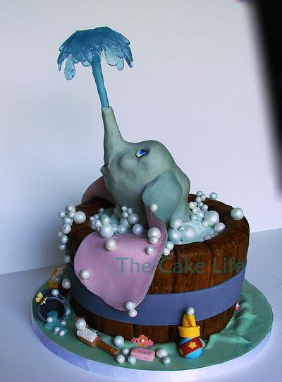 dumbo baby shower cake - Cake by The Cake Life