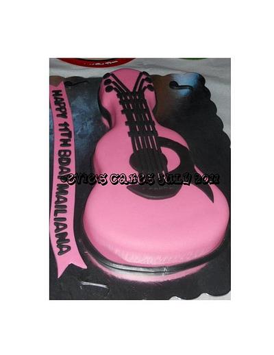 Guitar Cake - Cake by BlueFairyConfections