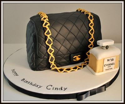 Chanel's bag - Cake by patisserire