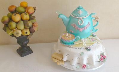 Elegant tea pot cake  - Cake by Ribana Cristescu 