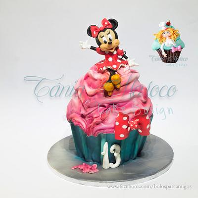 The Big Cupcake!! - Cake by Tânia Maroco