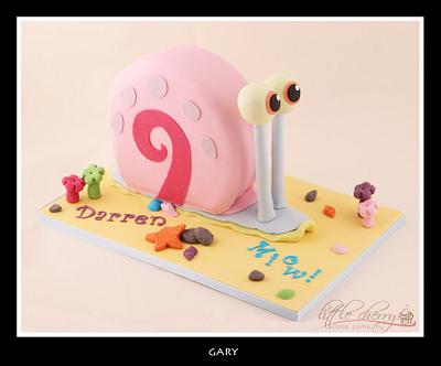 Gary - Cake by Little Cherry