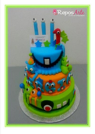 Little Monsters cake by Reposarte Ramos - Cake by ReposArte Ramos by Janette Ramos