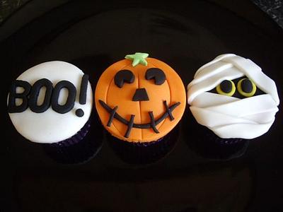 Kids Halloween Cupcakes - Cake by Mum4b