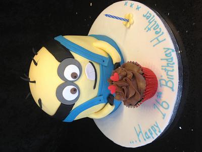 Minion - Cake by We Luv Cakes Limited