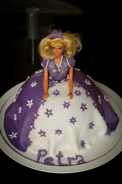 Barbie - Cake by vikios