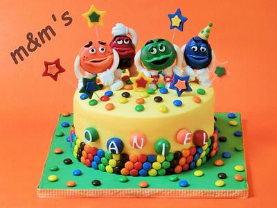 Sweet m&m cake for a little boy - Cake by Maria *cakes made with passion*