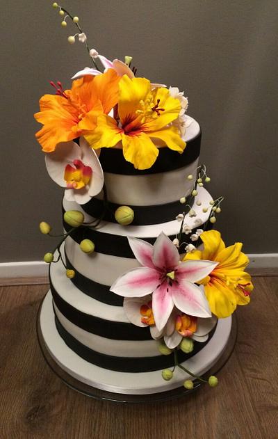 Tropical sugar flowers - Cake by Liselotte (Taartje van Lot) 