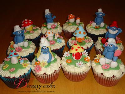 Smurfs - Cake by Ellie Douglas