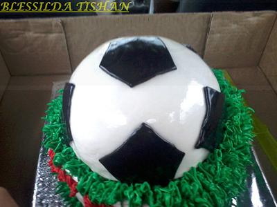 3D FOOTBALL CAKE  !!!! - Cake by Blessilda Tishan