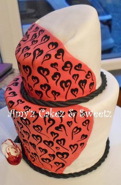 Queen of Hearts - Cake by Amy'z Cakez & Sweetz