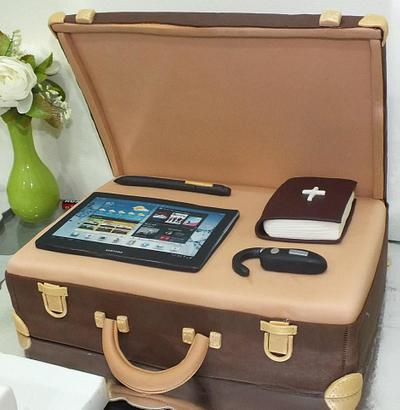 The Suitcase - Cake by Valory