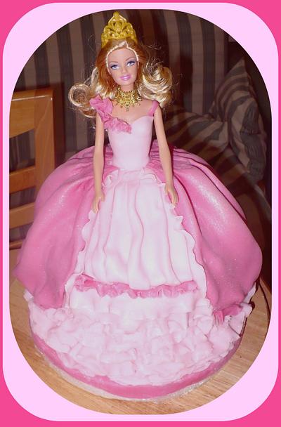 Barbie cake 2 - Cake by Filomena