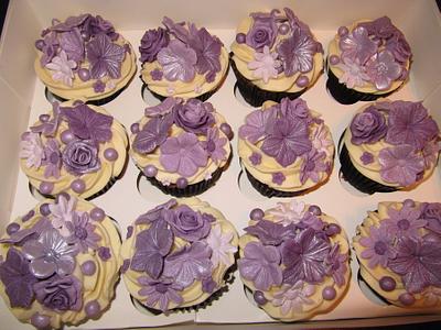very purple  - Cake by d and k creative cakes