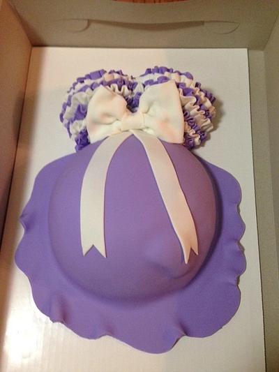 Pregnant Belly Cake - Cake by Michelle