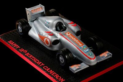 Formula One Car  - Cake by kingfisher